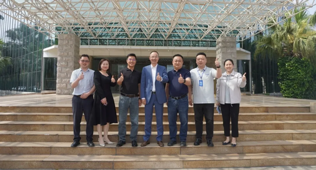 【企业新闻】四川鹭燕医药有限公司向柏承总经理一行莅临银河集团官网药业进行业务交流